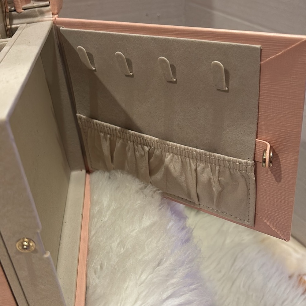 Pink Jewelry Box Expandable with Organizers NWOT - Picture 16 of 16